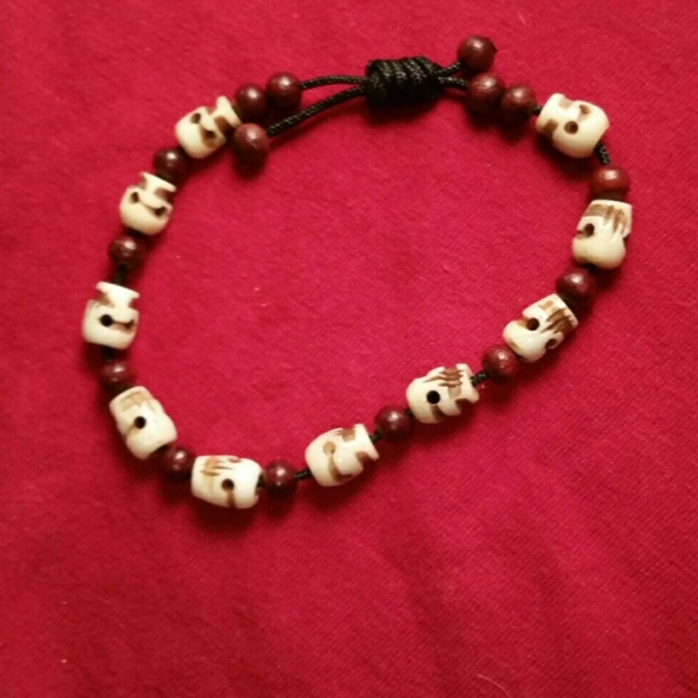 Skull bracelet
